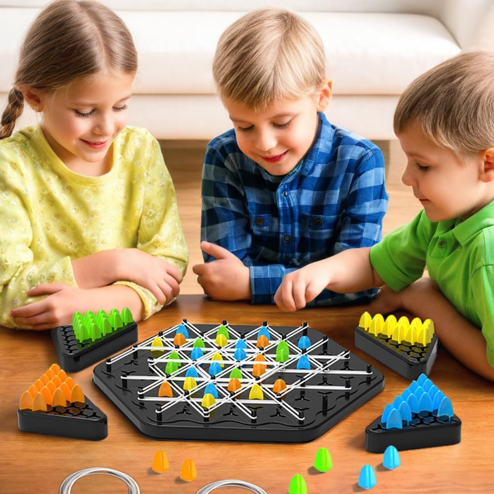 لعبة شطرنج المثلث المتسلسل، من 2 إلى 4 لاعبين